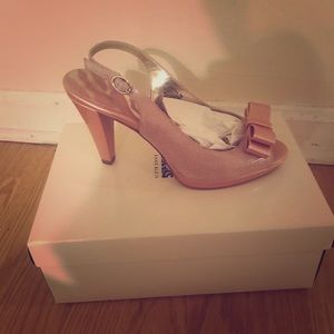 Anne Klein heels
